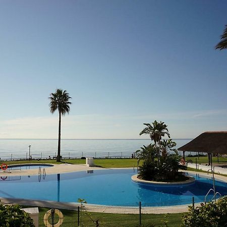 Frontline Beach Ground Floor With Privet Garden, Mi Capricho 16 Mijas Buitenkant foto