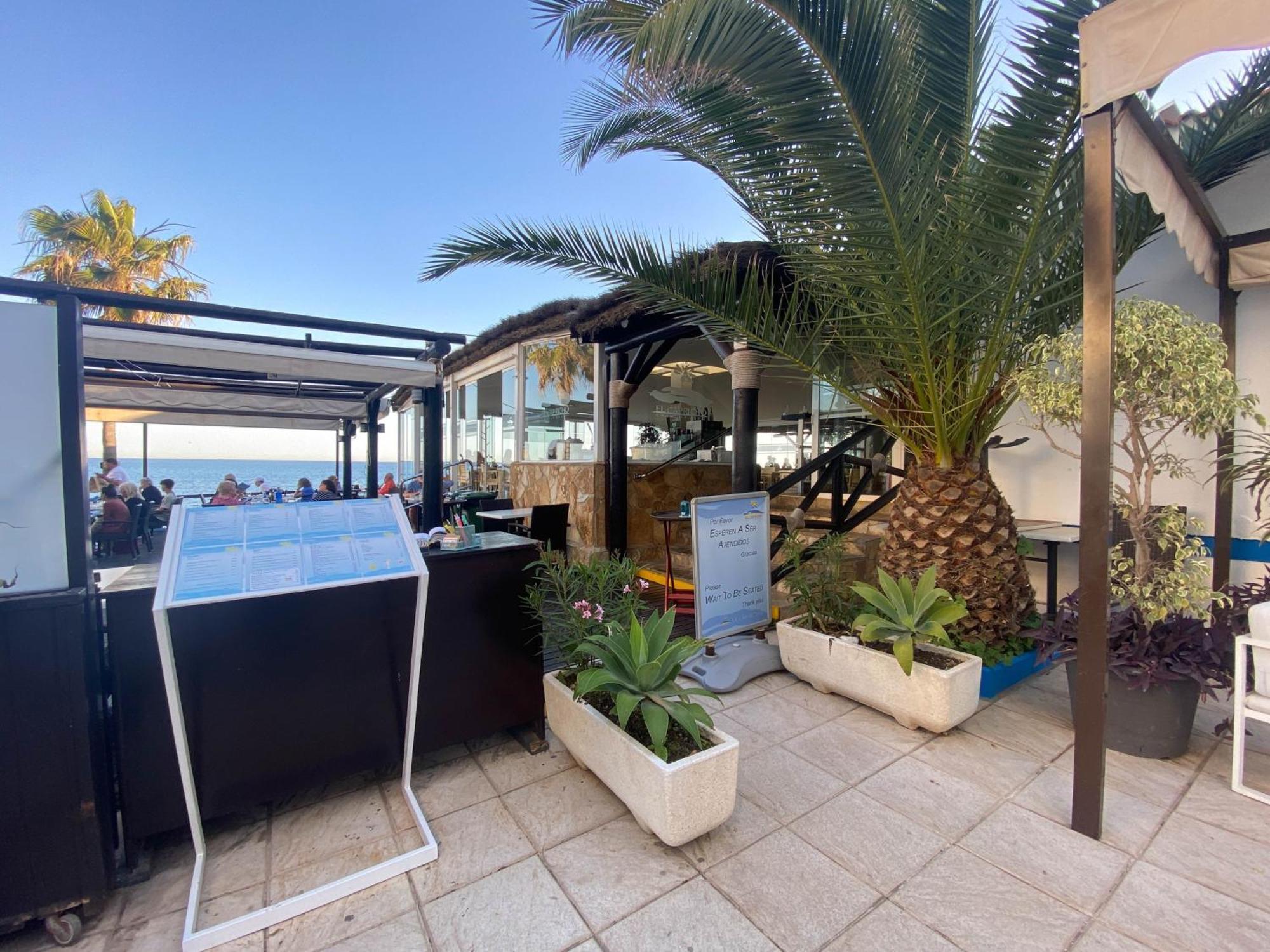 Frontline Beach Ground Floor With Privet Garden, Mi Capricho 16 Mijas Buitenkant foto