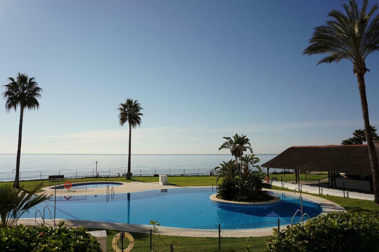 Frontline Beach Ground Floor With Privet Garden, Mi Capricho 16 Mijas Buitenkant foto